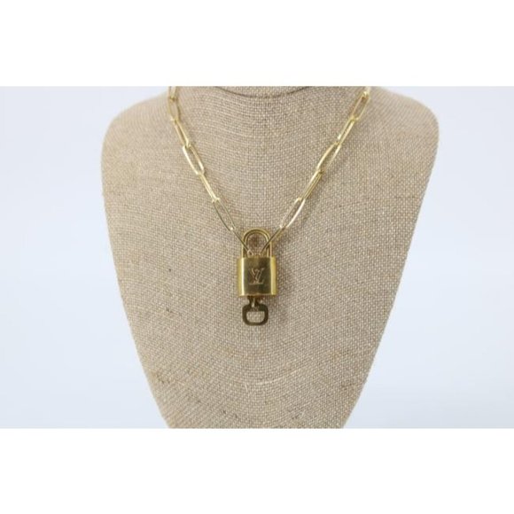 Authentic Louis Vuitton Gold Padlock and Key w second-hand XXL Paperclip… - Picture 3 of 4